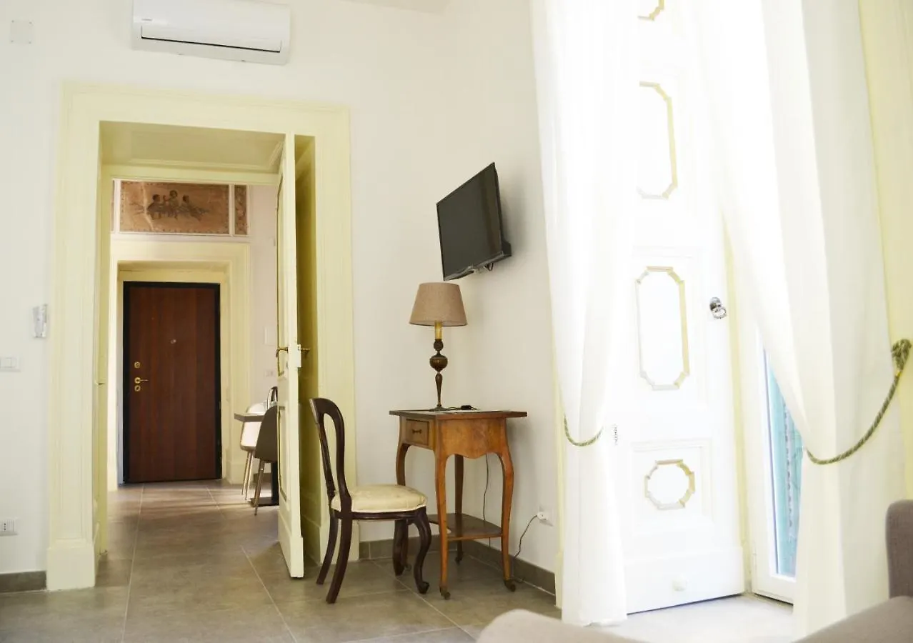Questo Rinascimento Casa Audrey 나폴리 0*,  이탈리아